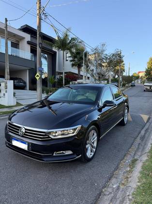 VOLKSWAGEN PASSAT 2.0 16V TSI BLUEMOTION GASOLINA HIGHLINE 4P DSG VOLKSWAGEN PASSAT 2.0 16V TSI BLUEMOTION GASOLINA HIGHLINE 4P DSG